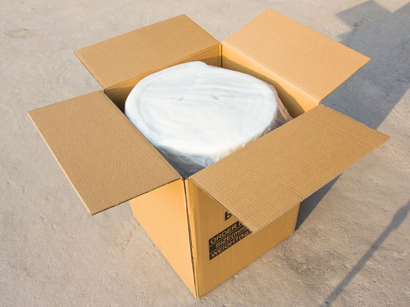 Ceramic fiber blanket for industrial insulation